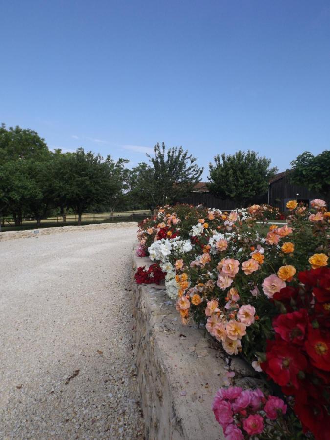 Bed & Breakfast Au Calme Lalinde Exterior foto